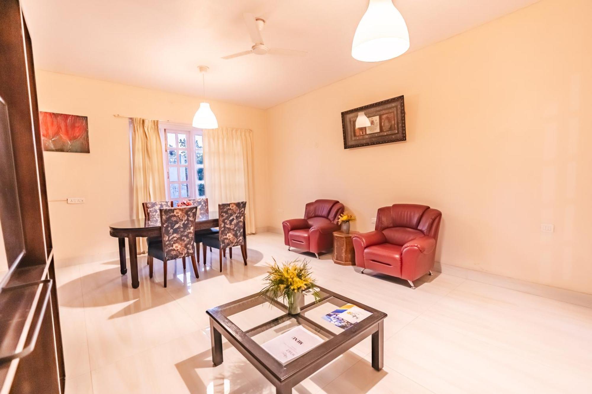 Saffron Leaf W567 Otel Dehradun Dış mekan fotoğraf